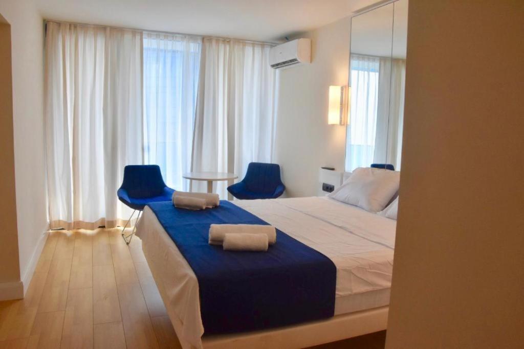 Luxury Studio With Ocean View Batumi Bagian luar foto