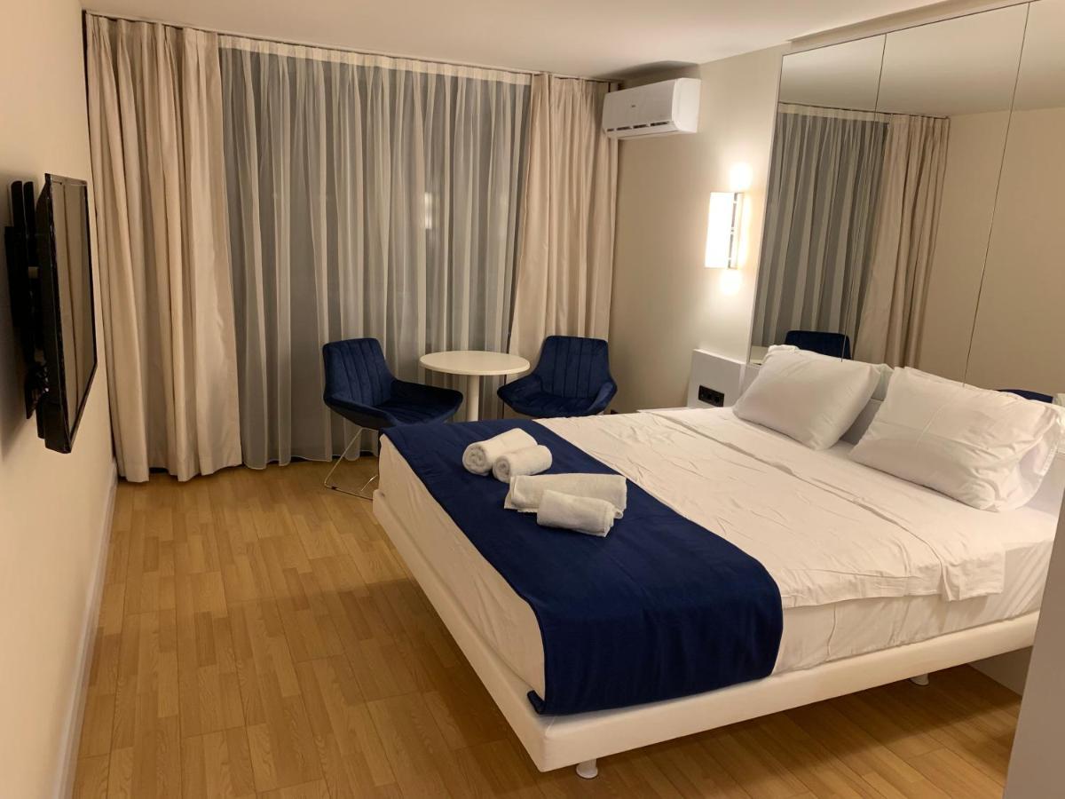Luxury Studio With Ocean View Batumi Bagian luar foto