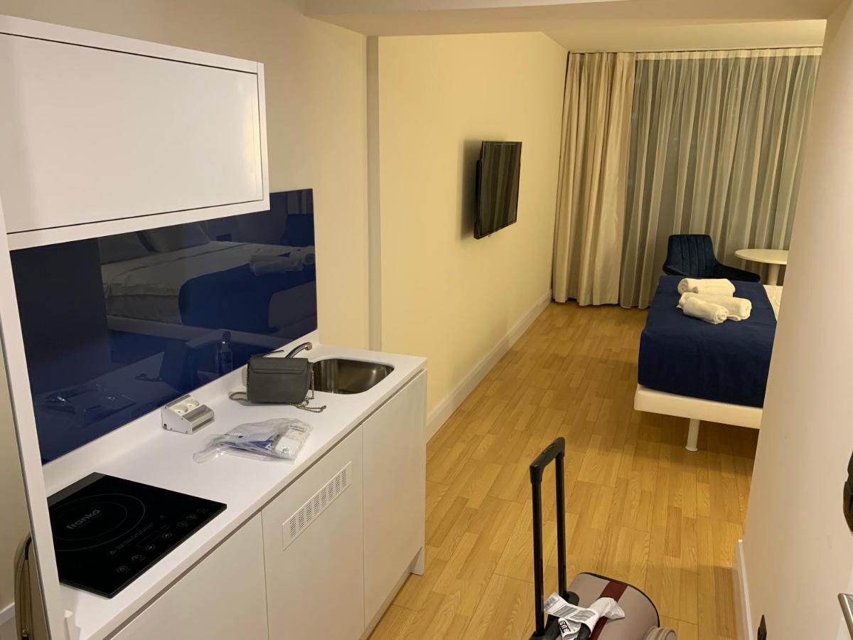 Luxury Studio With Ocean View Batumi Bagian luar foto